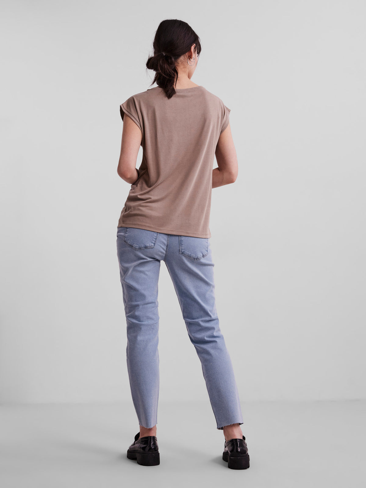 Brun silver minkTop fra PIECES - 17095260