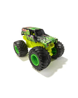 Monster Jam 1:64 Smash & Bash - Grave Digger