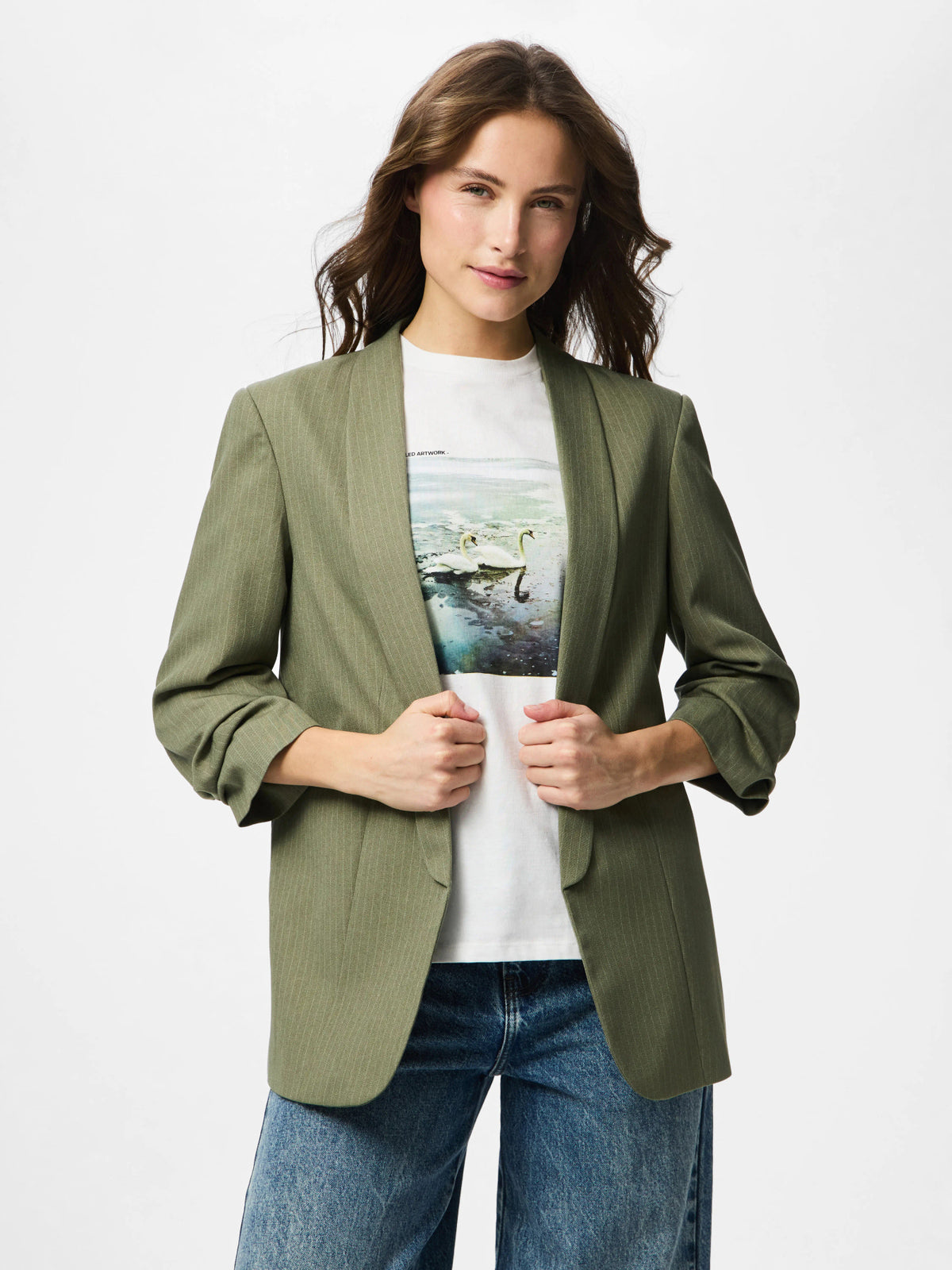 Deep Lichen Green CLOUD DANCER PINSTRIPE Blazer fra PIECES - 17159299